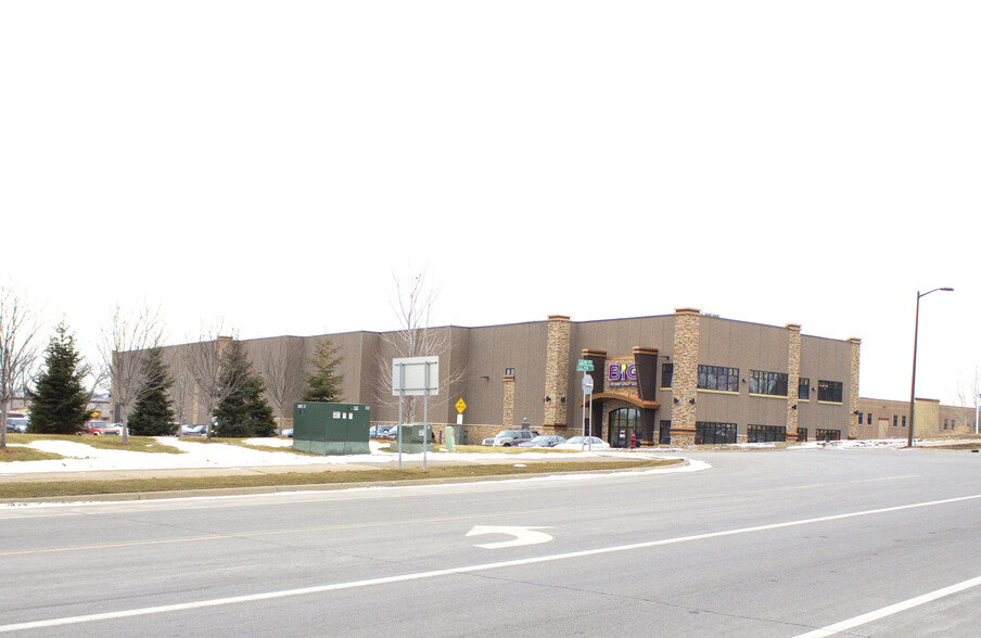 Primary Photo Of 2410 Galpin Ct, Chanhassen Office For Lease