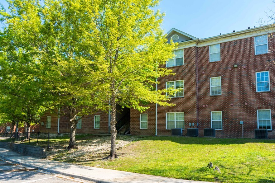 More Photos Of 3000 S Adams St, Tallahassee Apartments For Sale