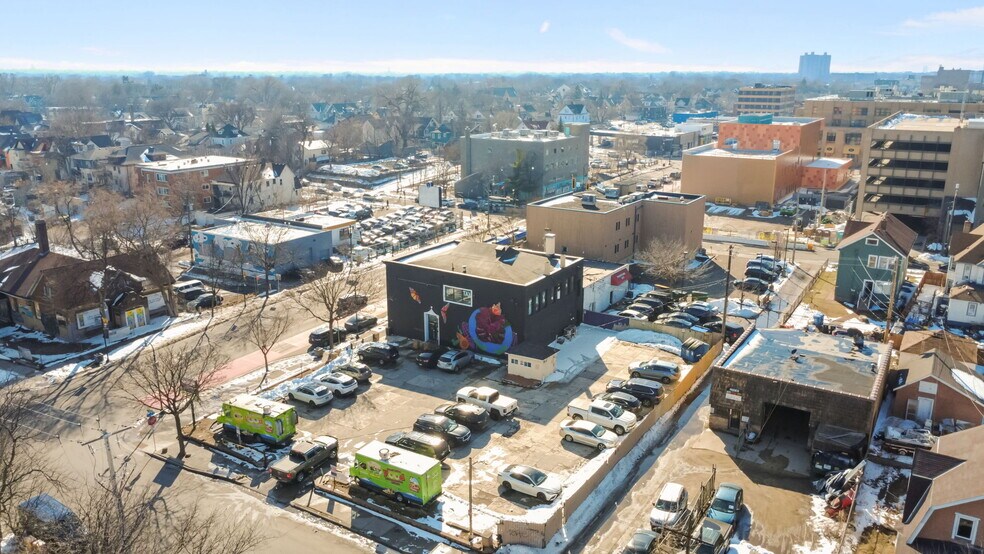 More Photos Of , Minneapolis General Retail For Sale