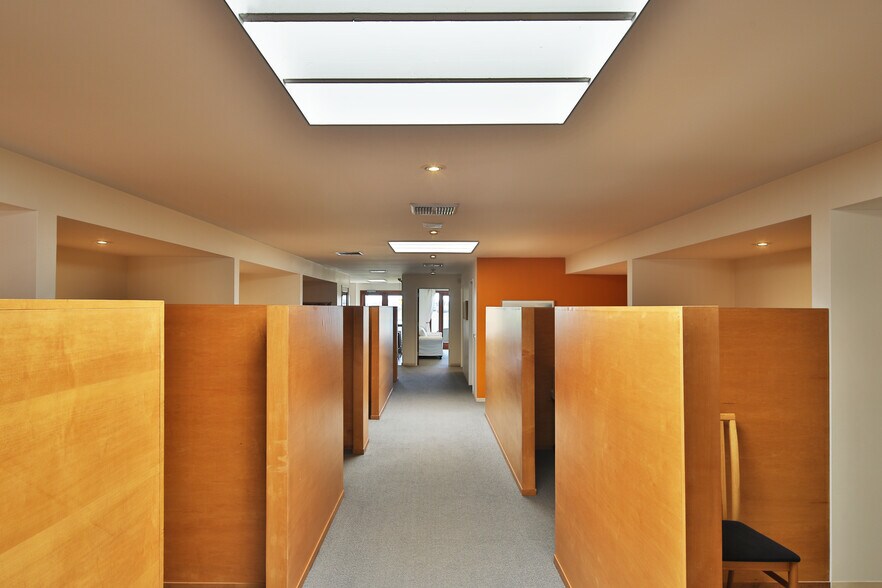 More Photos Of 411 Culver Blvd, Playa Del Rey Office Residential For Sale