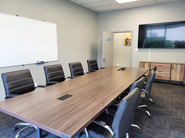 More Photos Of 724 Caledonia Rd, Toronto Warehouse For Lease