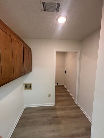 More Photos Of 2066 Watson Blvd, Warner Robins Medical For Sale