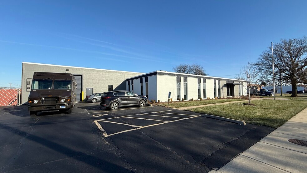 More Photos Of 100 Shepard Ave, Wheeling Warehouse For Sale