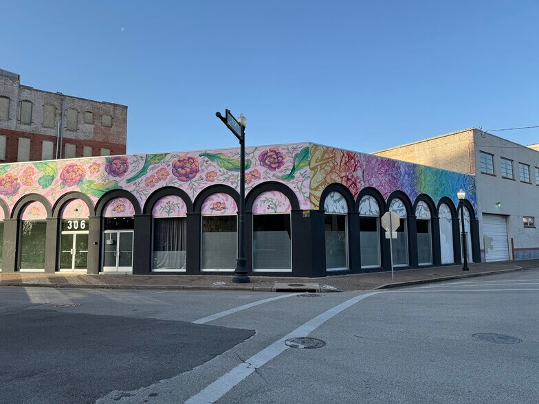 Primary Photo Of 304-308 Orleans St, Beaumont Storefront Retail Office For Lease