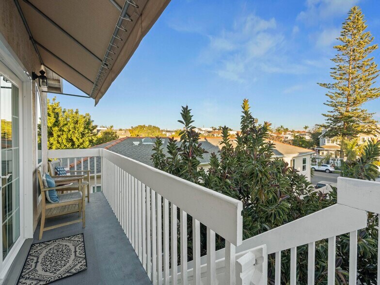 More Photos Of 406 E Ave, Coronado Multifamily For Sale
