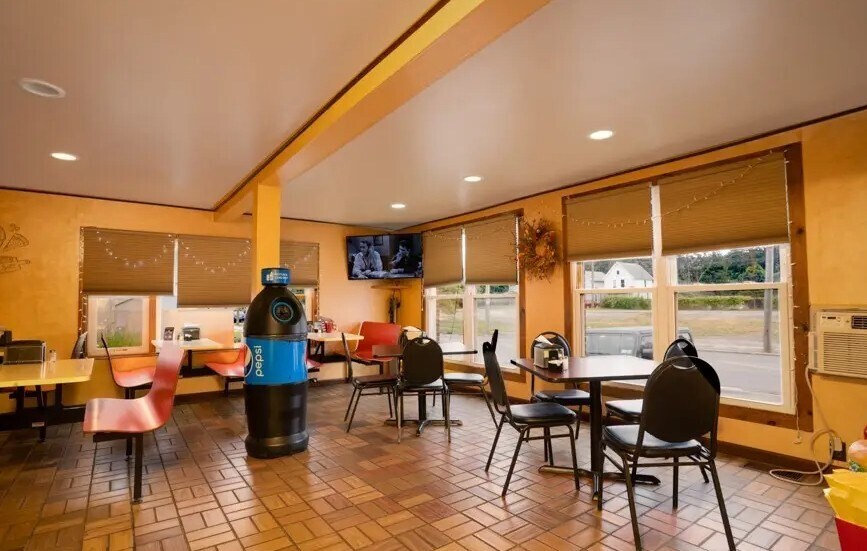 More Photos Of 154 E Main St, Ilion General Retail For Sale