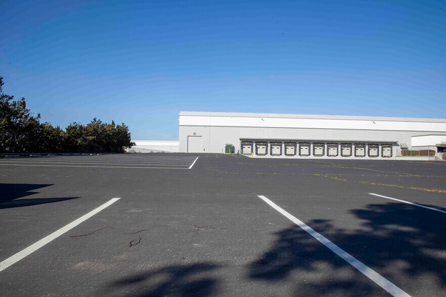 More Photos Of 3643 Finch Rd, Modesto Warehouse For Lease