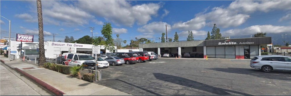 Primary Photo Of 1373-1393 E Walnut St, Pasadena Auto Repair For Sale