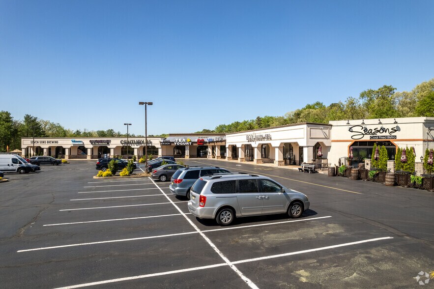 More Photos Of 2200-2228 US Highway 9, Howell Storefront Retail Office For Lease