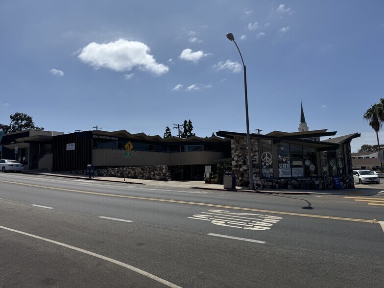 More Photos Of 3675-3683 Voltaire St, San Diego Freestanding For Lease