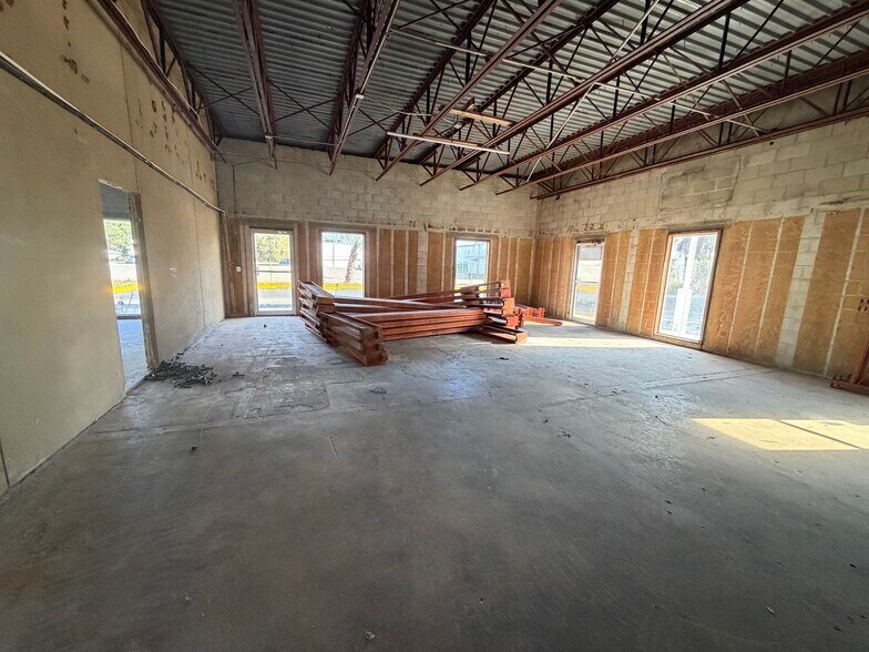 More Photos Of 10416 Sparge St, Port Richey Unknown For Lease