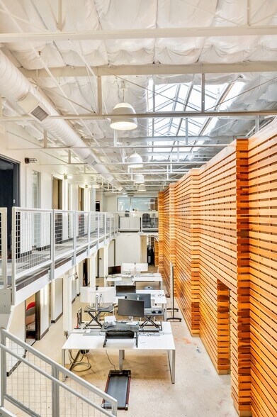 More Photos Of 122 S Main St, Fort Worth Office For Sale