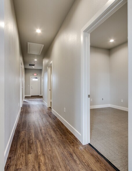 More Photos Of 360 Rufe Snow Dr, Keller Office For Lease