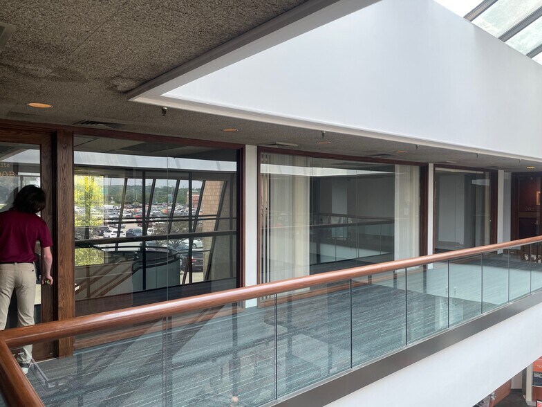 More Photos Of 2216 Dixie Hwy, Fort Mitchell Loft Creative Space For Lease