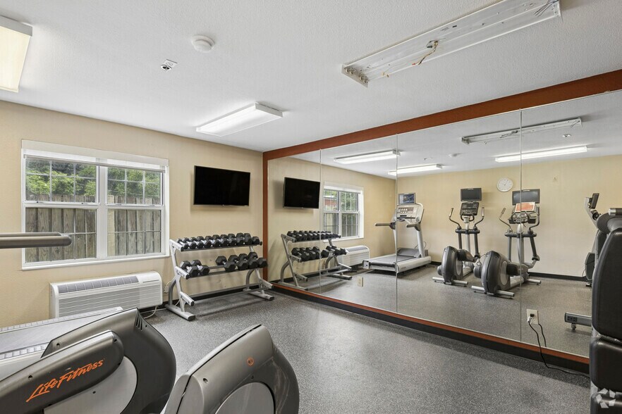 More Photos Of 11309 Abercorn St, Savannah Hotel For Sale
