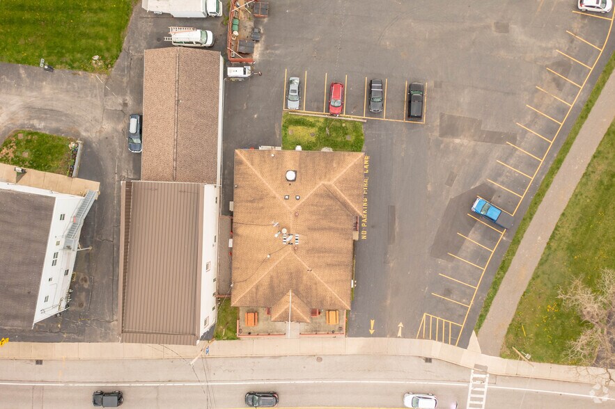 More Photos Of 6071 E Henrietta Rd, Rush Restaurant For Sale