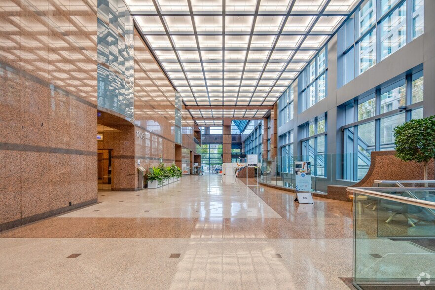 More Photos Of 885 W Georgia St, Vancouver Office For Lease