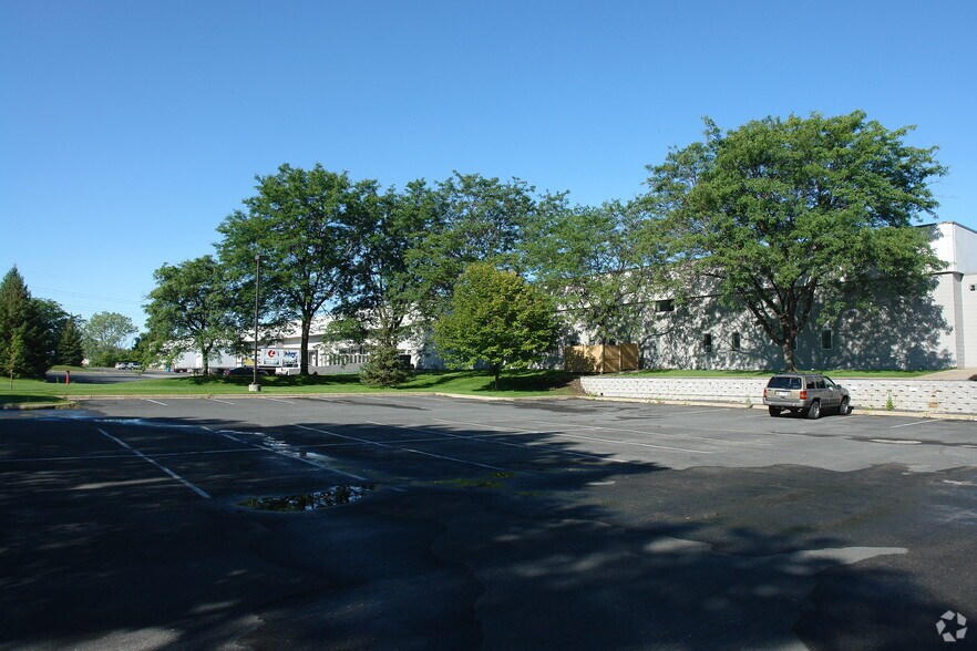 More Photos Of 7550 Corporate Way, Eden Prairie Manufacturing For Lease