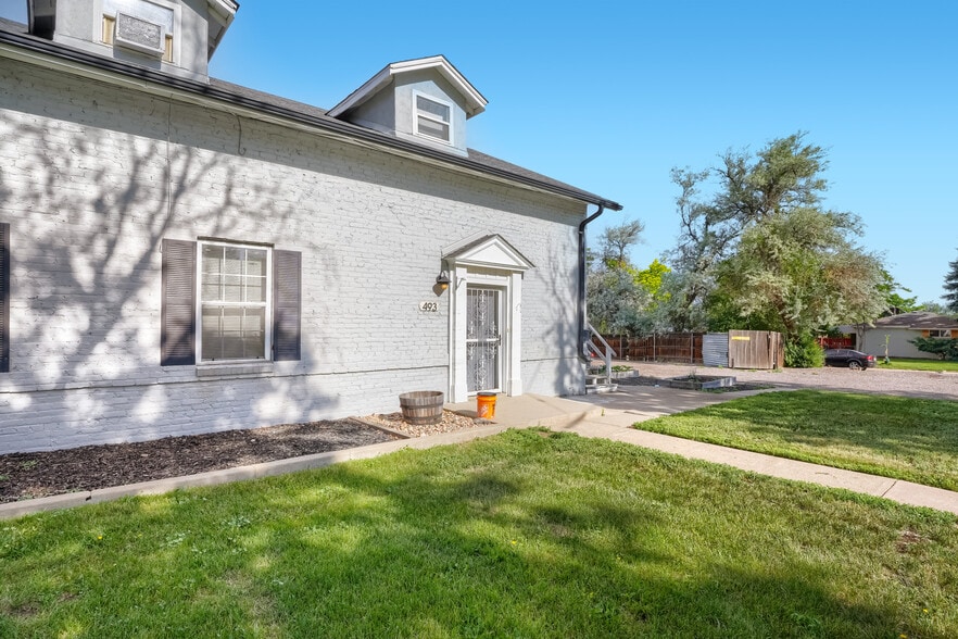 More Photos Of 493-495 Fulton St, Aurora Apartments For Sale