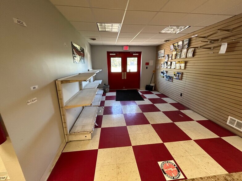 More Photos Of 2117 Old Union Rd, Buffalo Manufacturing For Lease