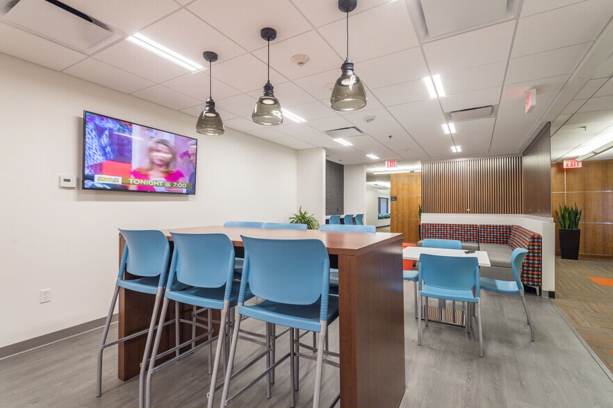 More Photos Of 3 Allied Dr, Dedham Office For Lease