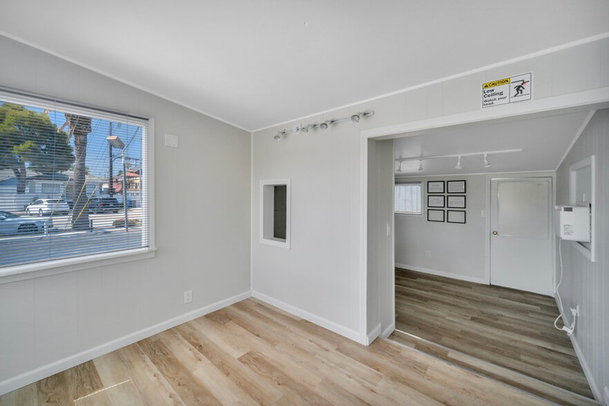 More Photos Of 339 S Pacific Coast Hwy, Redondo Beach Specialty For Lease