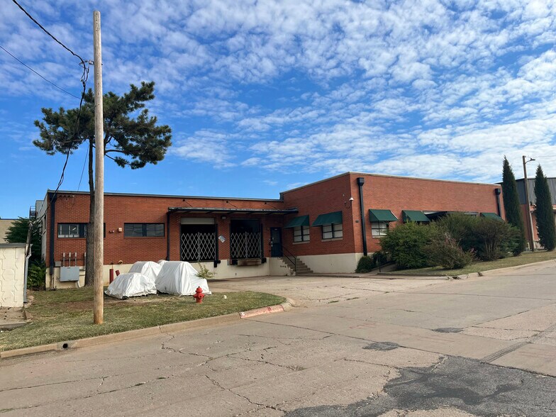 More Photos Of 115 NW 44th St, Oklahoma City Manufacturing For Sale