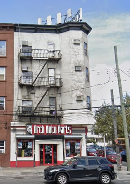 More Photos Of 113-19 Atlantic Ave, Richmond Hill Storefront Retail Residential For Sale