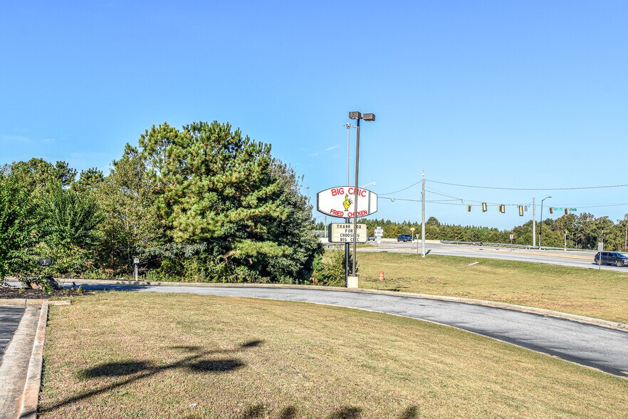 More Photos Of 1530 Hwy 16, Griffin Restaurant For Lease