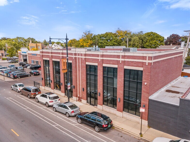 More Photos Of 4650-52 Lawrence, Chicago Office For Sale