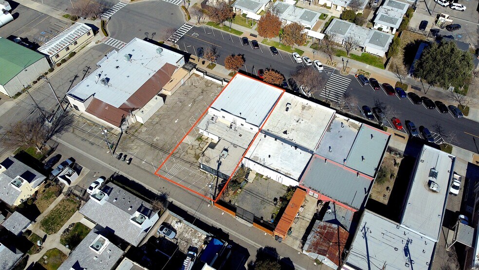 More Photos Of 3218-3220 Santa Fe St, Riverbank Storefront Retail Office For Sale