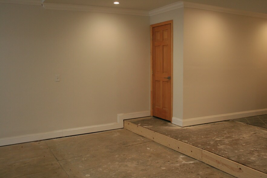 More Photos Of 114 N Howard St, Baltimore Storefront Retail Residential For Sale