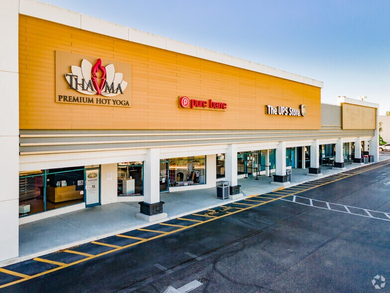 More Photos Of 3800 S Tamiami Trl, Sarasota Unknown For Lease