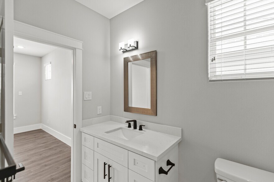 More Photos Of , Houston Multifamily For Sale