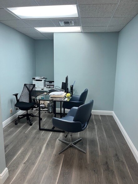 More Photos Of 1300 N Federal Hwy, Boca Raton Medical For Sale