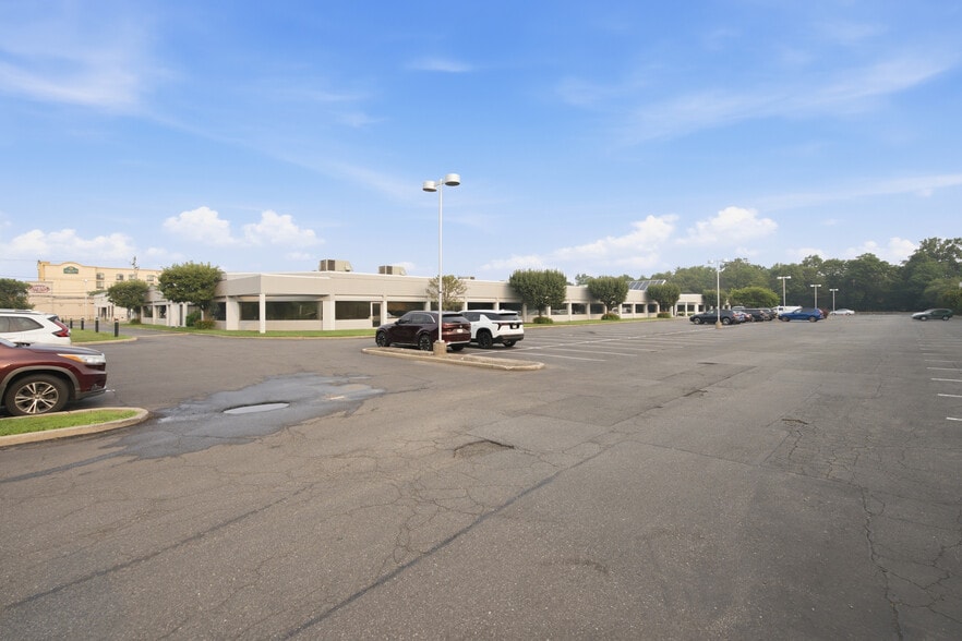 More Photos Of , Garden City Office For Sale