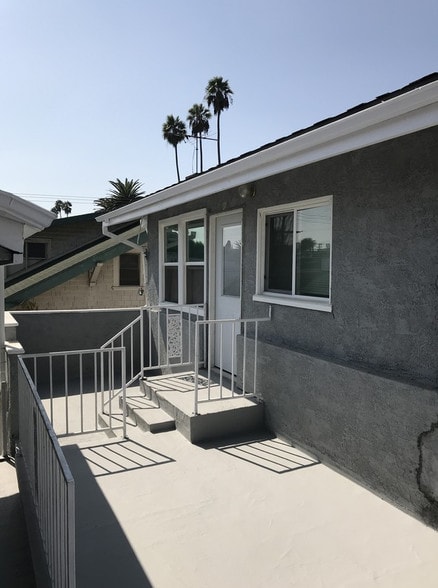 More Photos Of 208 N Coronado St, Los Angeles Apartments For Sale