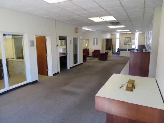 More Photos Of 2500 Charleston Hwy, Cayce Bank For Lease