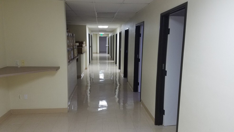 More Photos Of 2501 S Hill St, Los Angeles Office For Sale