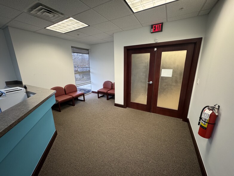 More Photos Of 450 Alkyre Run Dr, Westerville Medical For Sale
