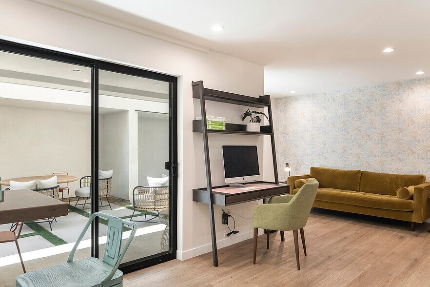 More Photos Of 811 N Harvard Blvd, Los Angeles Multifamily For Sale