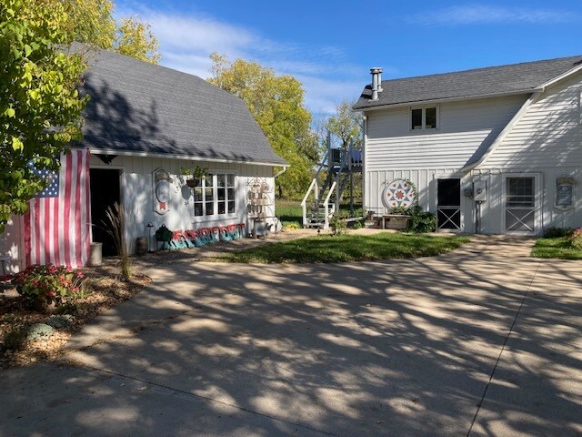 More Photos Of 540 North St, Green Lake Storefront Retail Residential For Sale