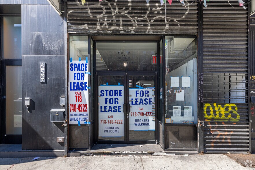 More Photos Of 659 Tenth Ave, New York Apartments For Lease