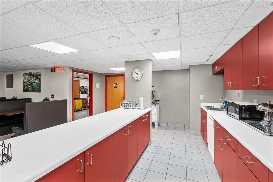 More Photos Of 182 Quillens Chapel Rd, Campton Hotel For Sale