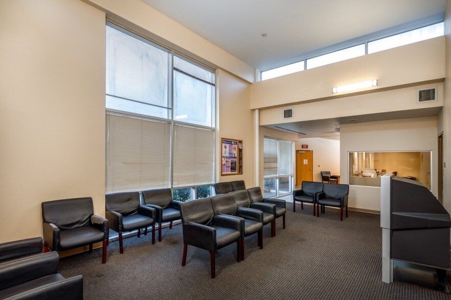 More Photos Of 1720 Phoenix Blvd, College Park Medical For Lease