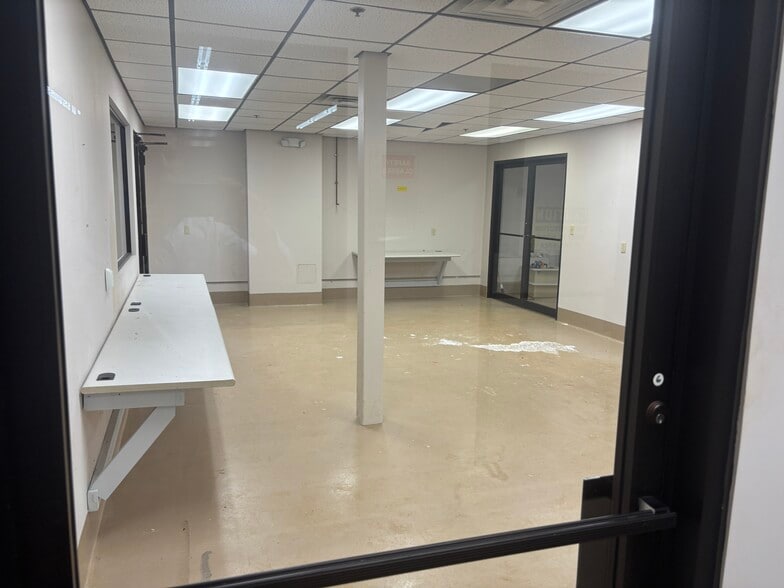 More Photos Of 112 Frank Mossberg Dr, Attleboro Office For Sale