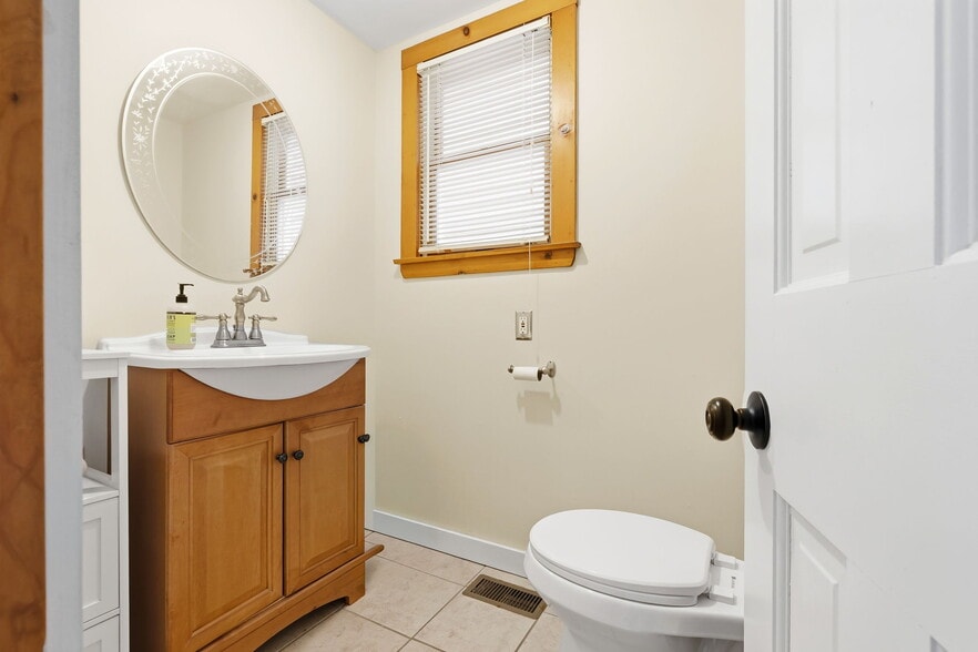 More Photos Of 58 Central St, Ipswich Storefront Retail Residential For Sale