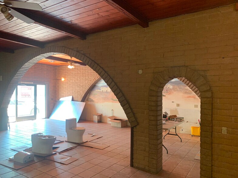 More Photos Of 170 N Main St, Florence Restaurant For Sale