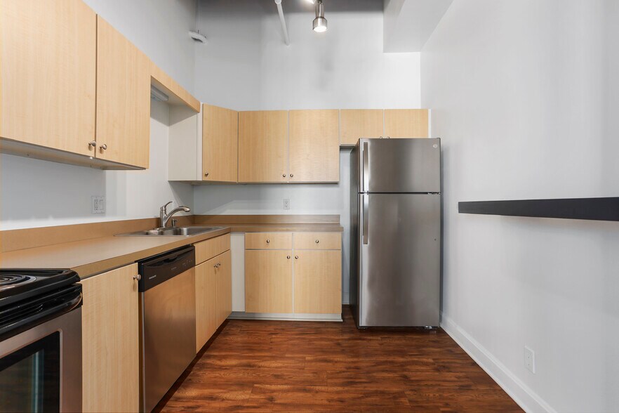 More Photos Of 412 W 8th St, Kansas City Apartments For Sale