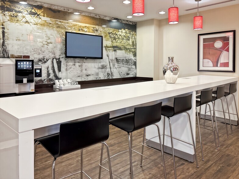 More Photos Of 1000 Parkwood Cir SE, Atlanta Coworking Space